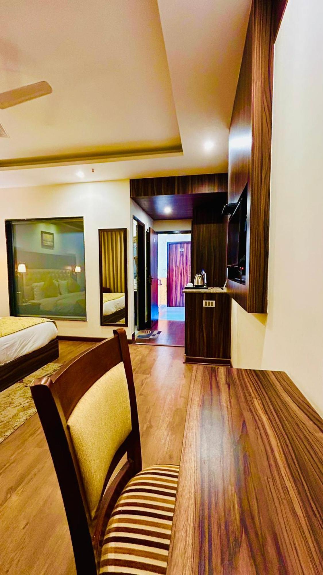 Simsa Heights Manali Manāli Exterior foto